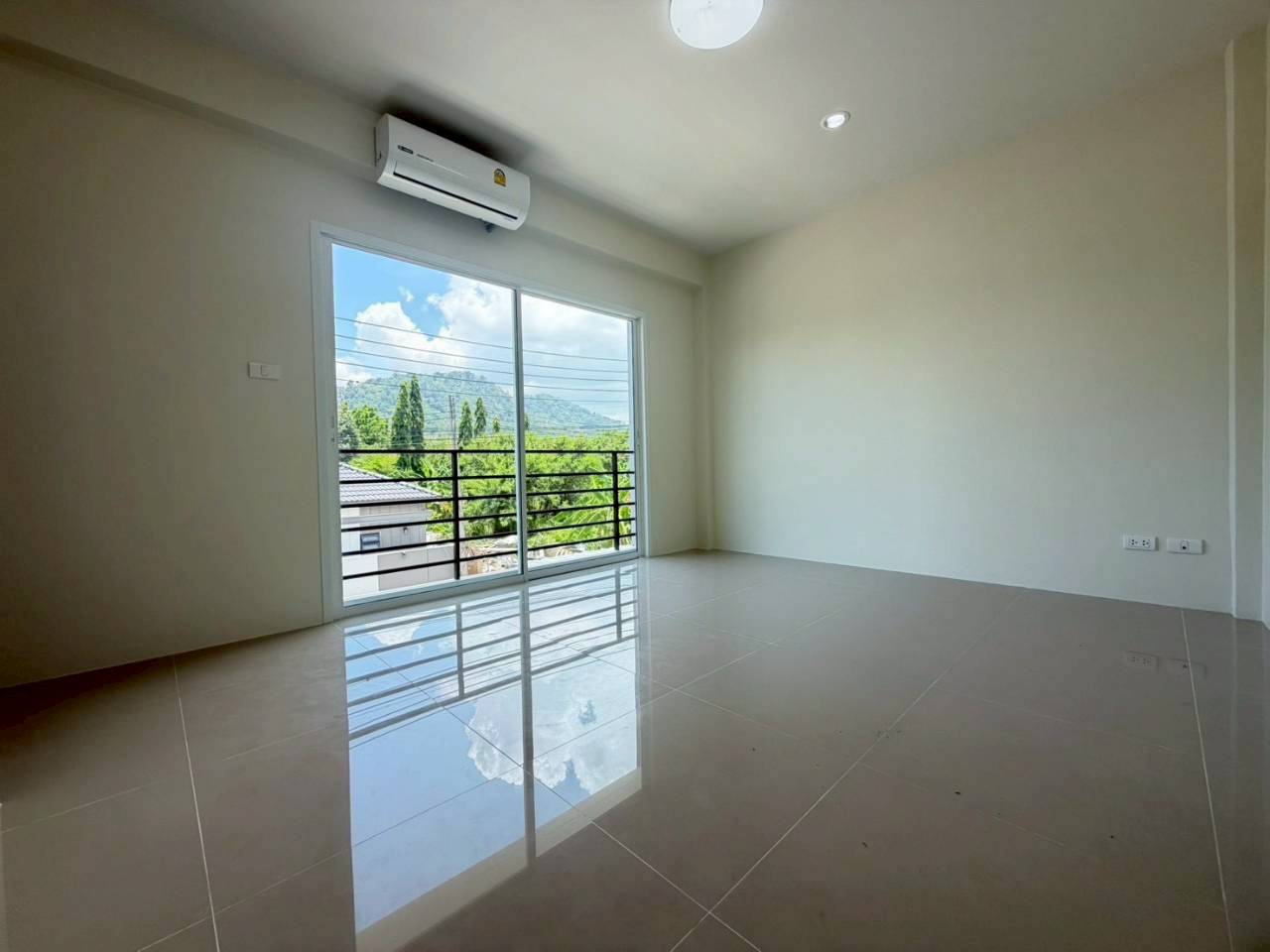 หมู่บ้านเจ้าฟ้าพรีเมียร์ เกาะแก้ว WR-04382 4