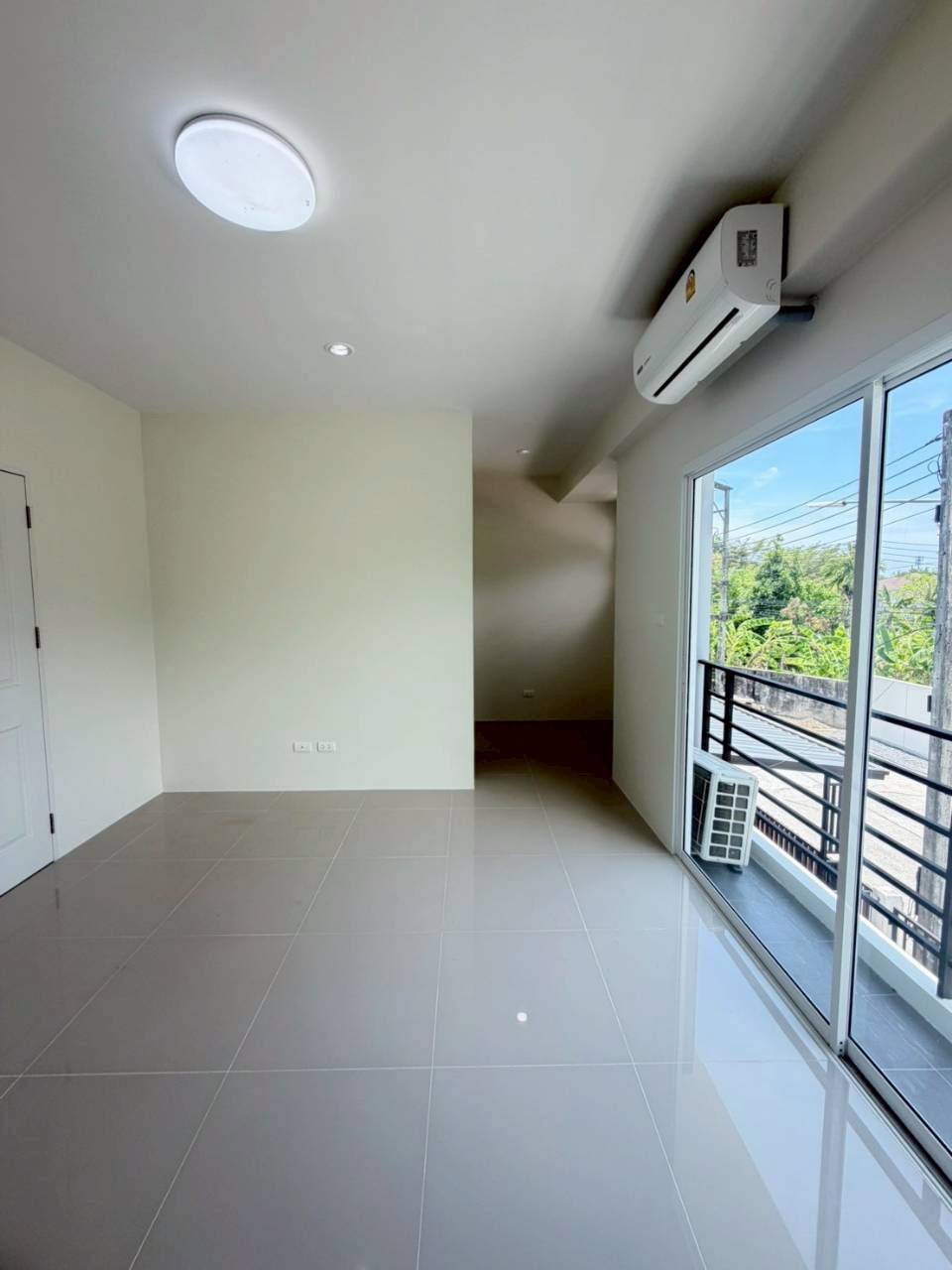 หมู่บ้านเจ้าฟ้าพรีเมียร์ เกาะแก้ว WR-04382 5