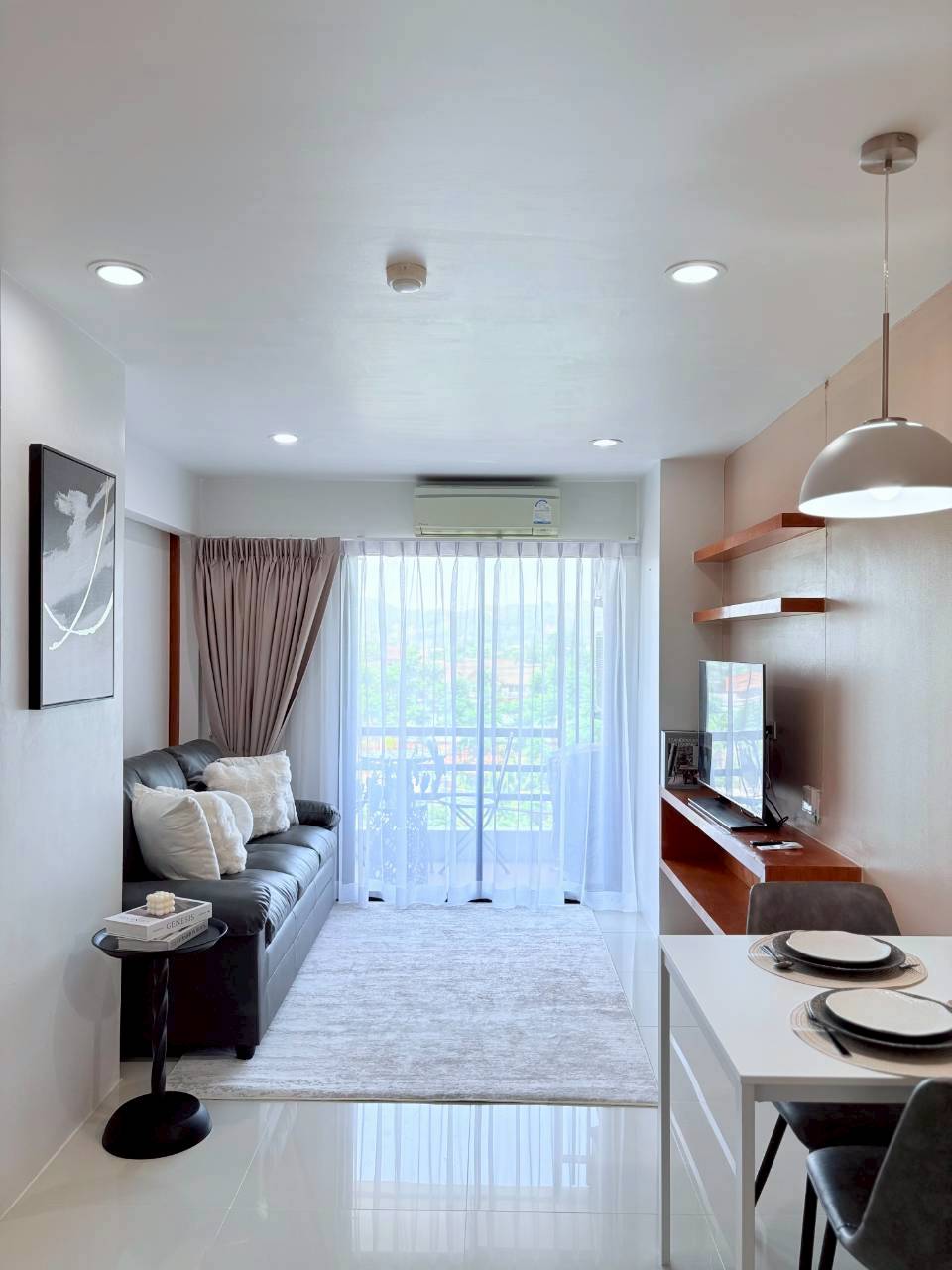 Ratchaporn Place WR-04387 3