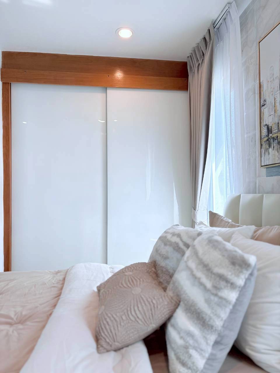 Ratchaporn Place WR-04387 4