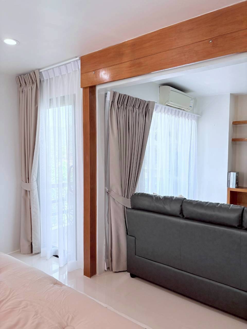 Ratchaporn Place WR-04387 5