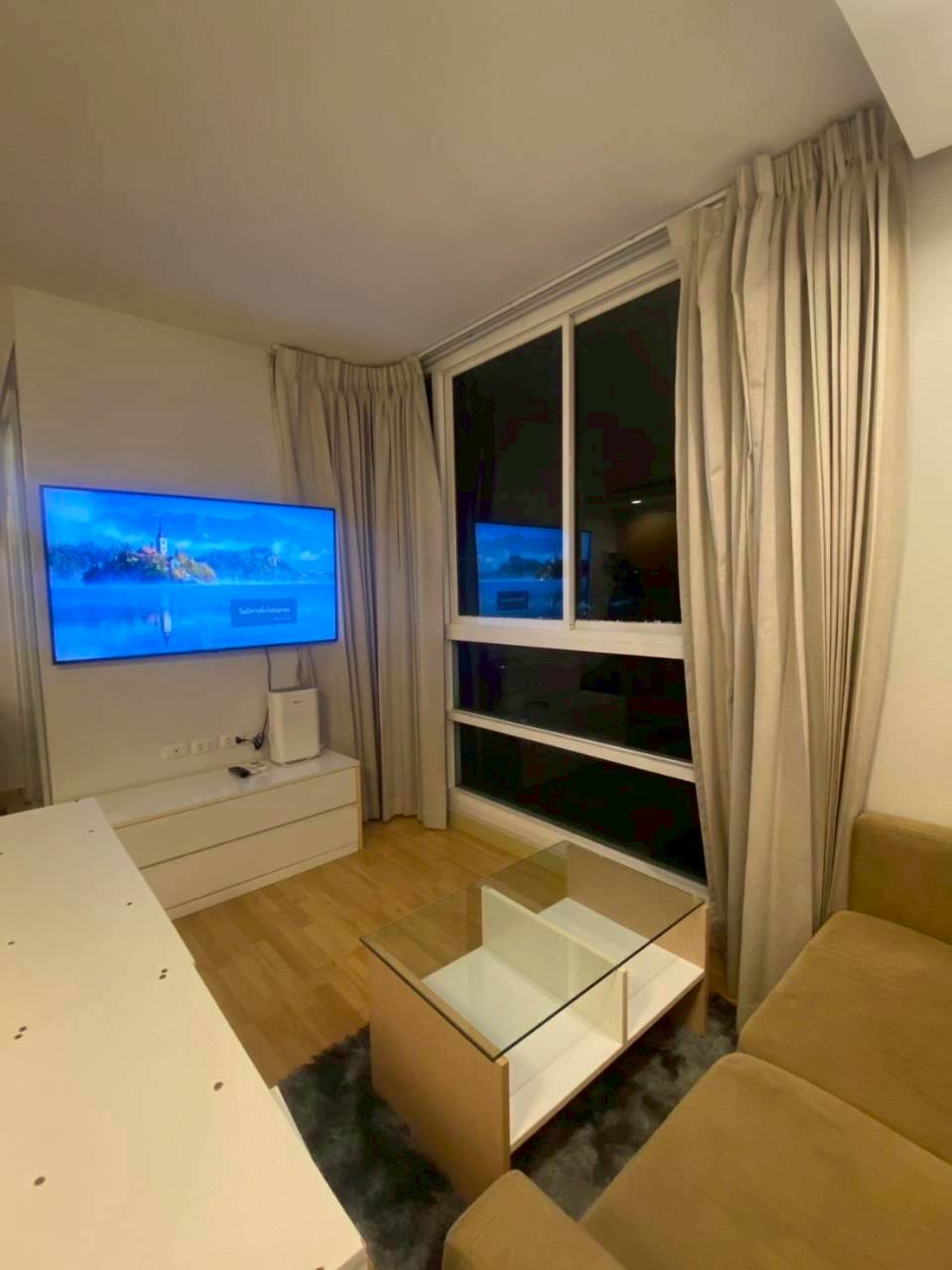 The Light Condominium WR-04398 2