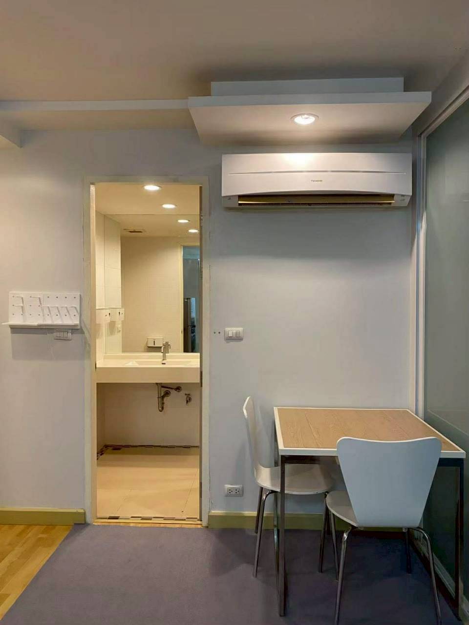 The Light Condominium WR-04398 9