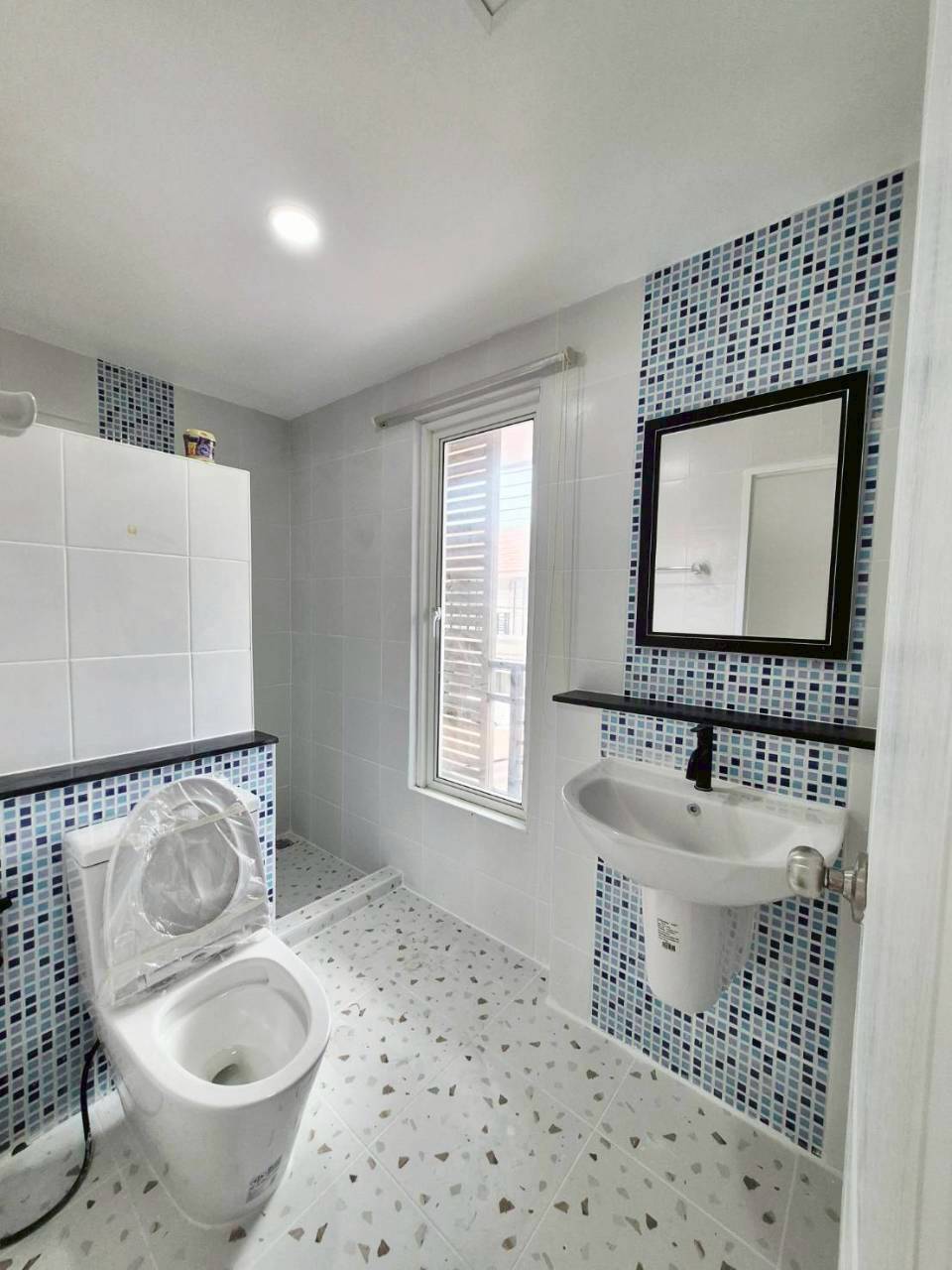 ไอลีฟทาวน์ 2 WR-04403 12