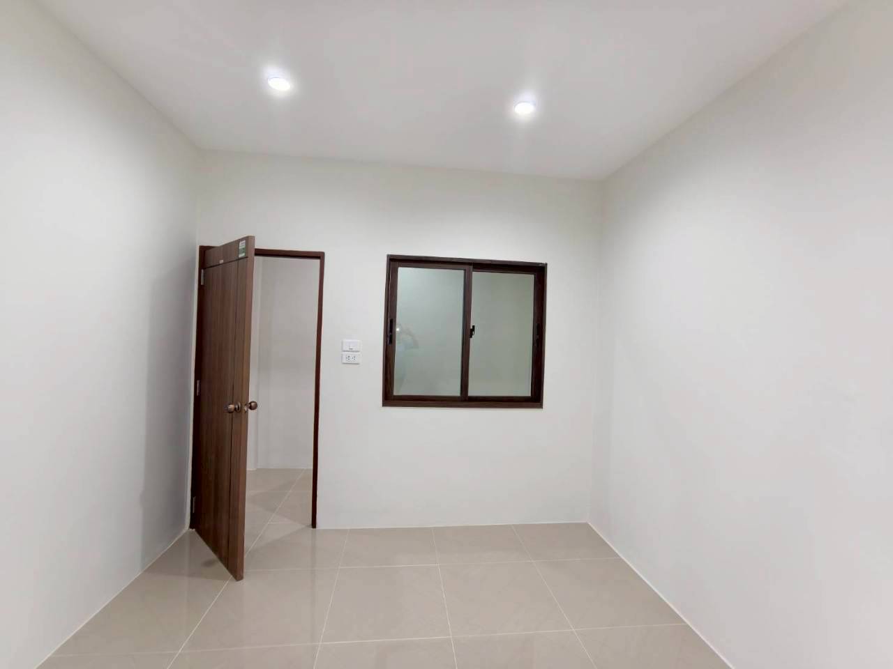 บ้านดอนวิลเลจ WR-04404 4