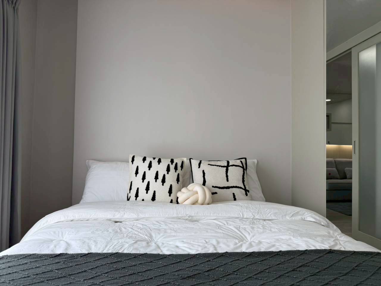 The Scene Condo WR-04414 5