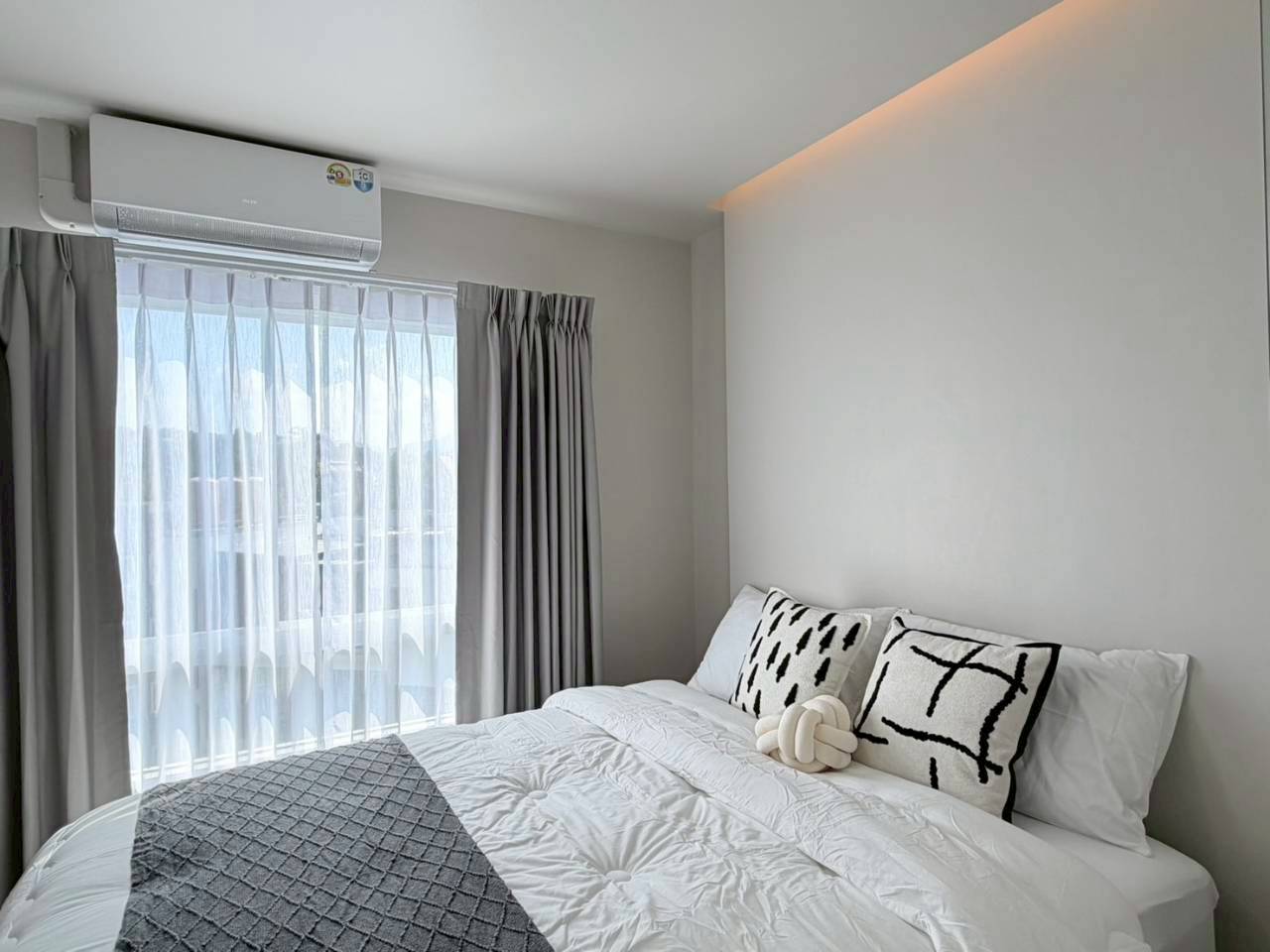 The Scene Condo WR-04414 9