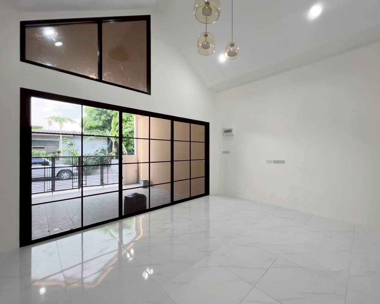 ทาวน์เฮ้าส์สร้างใหม่ โซนวิชิต WR-03661 2