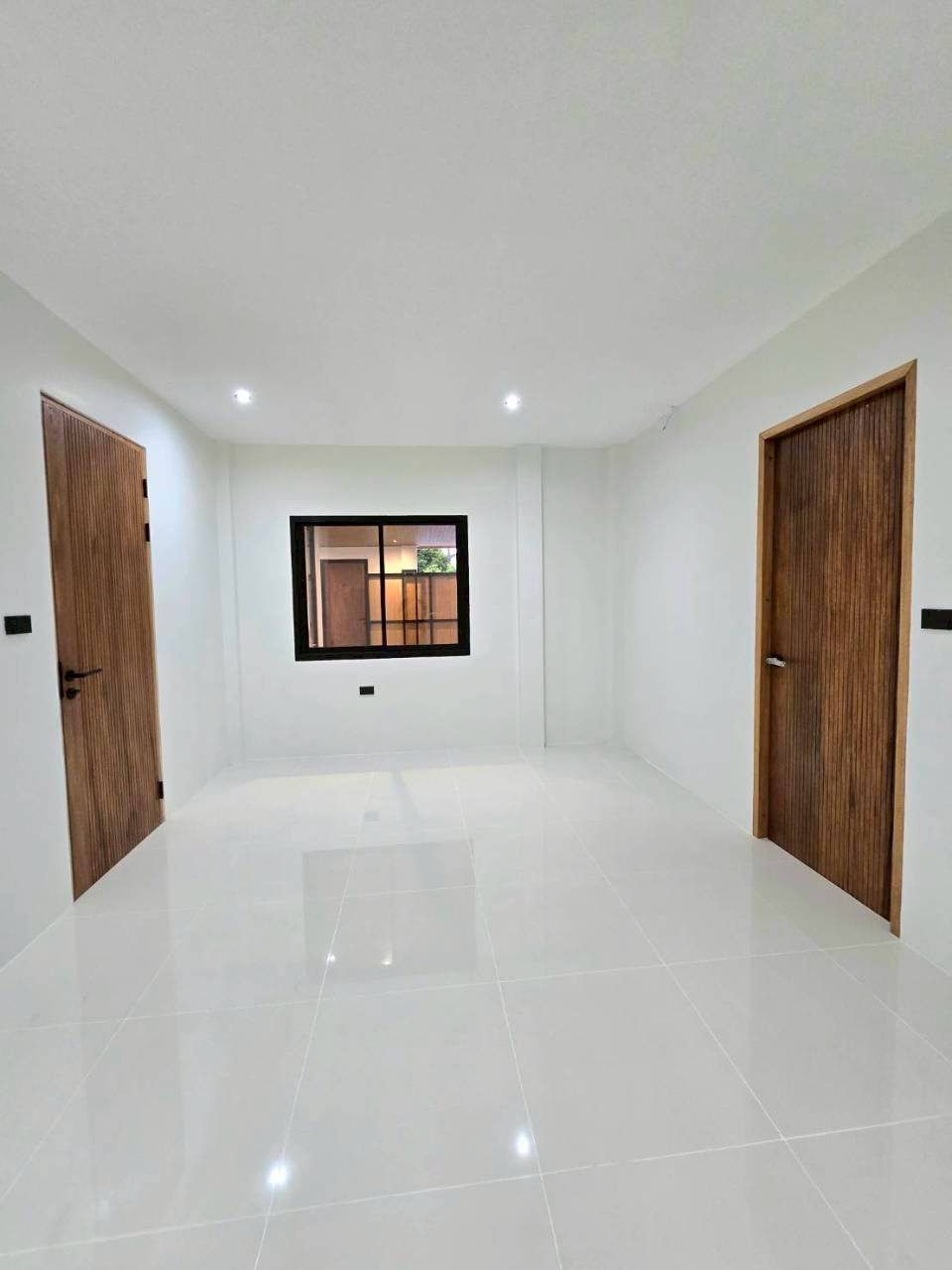 Land and House ปาริชาต WR-04428 4