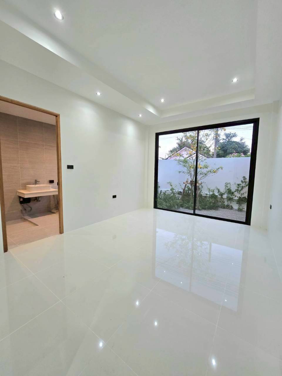 Land and House ปาริชาต WR-04428 5
