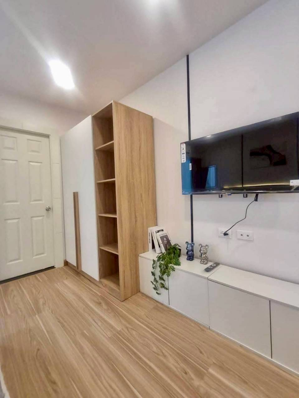 The View Suanluang WR-04433 2