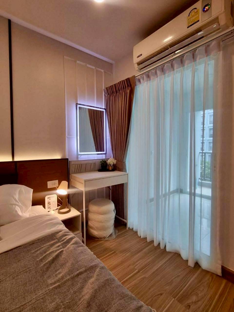 The View Suanluang WR-04433 4