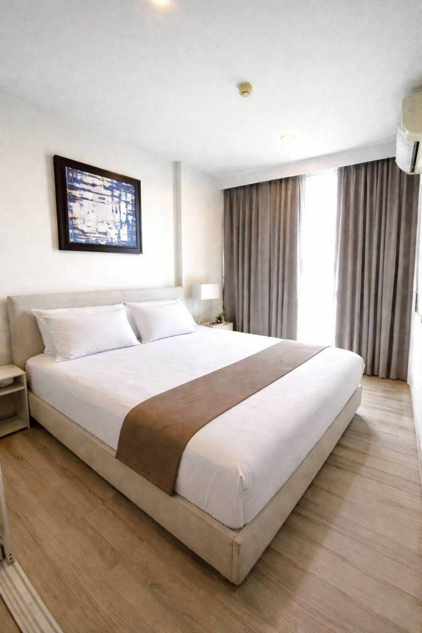 The Base Downtown WR-04441 2