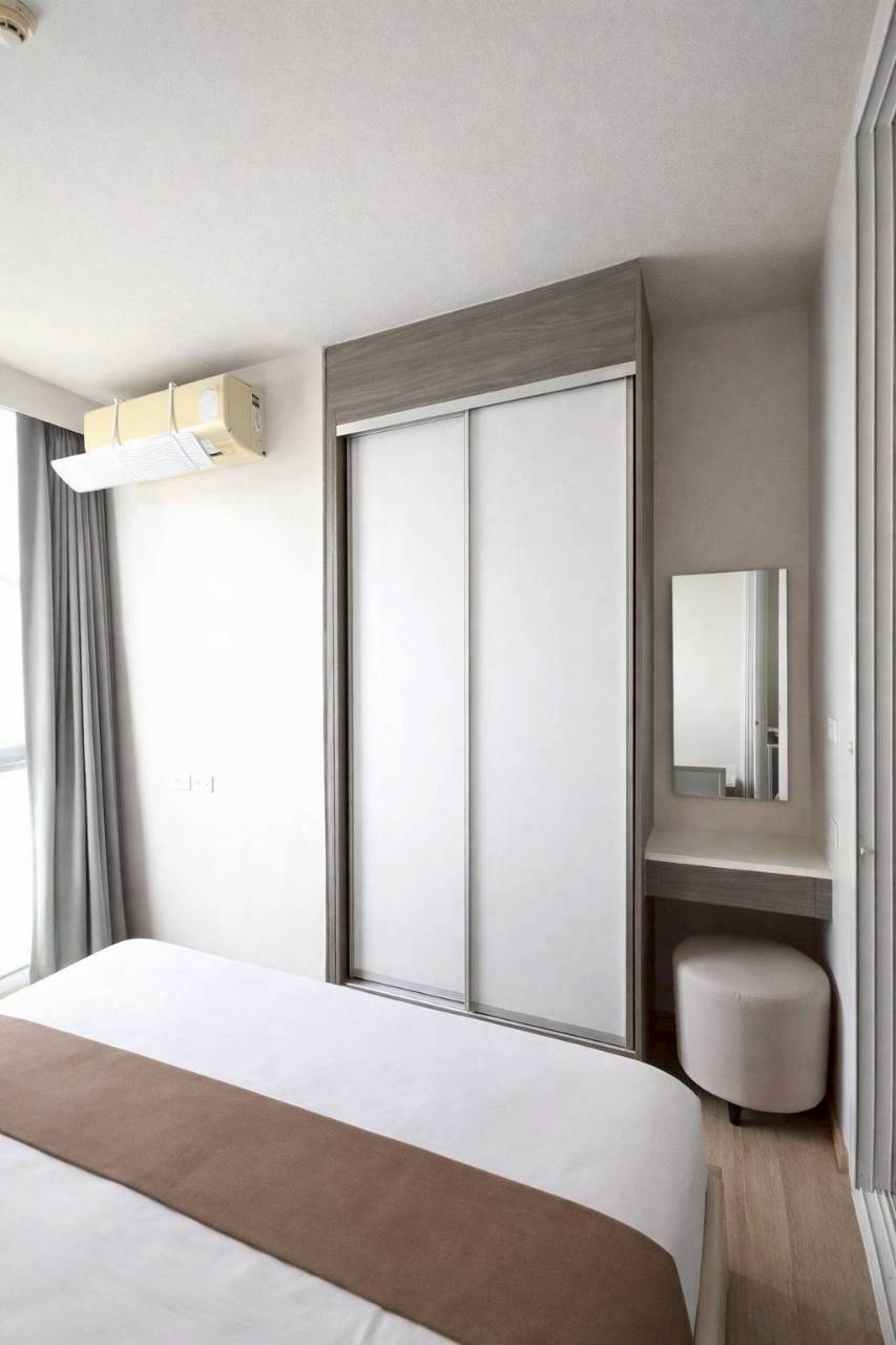 The Base Downtown WR-04441 3