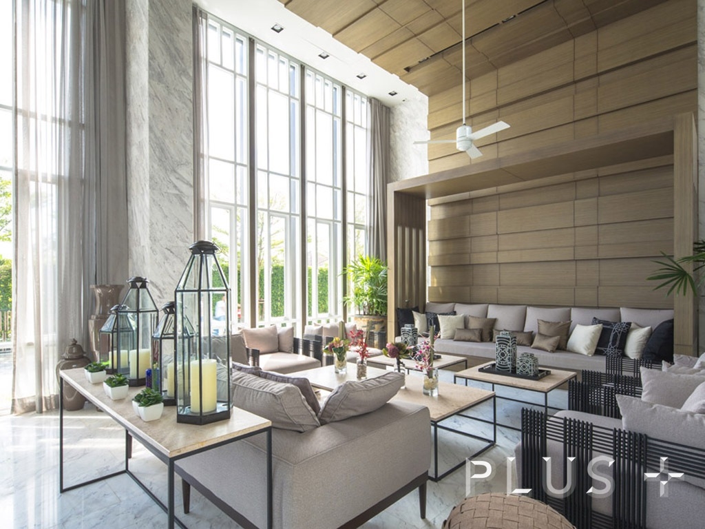 The Base Downtown WR-04441 6