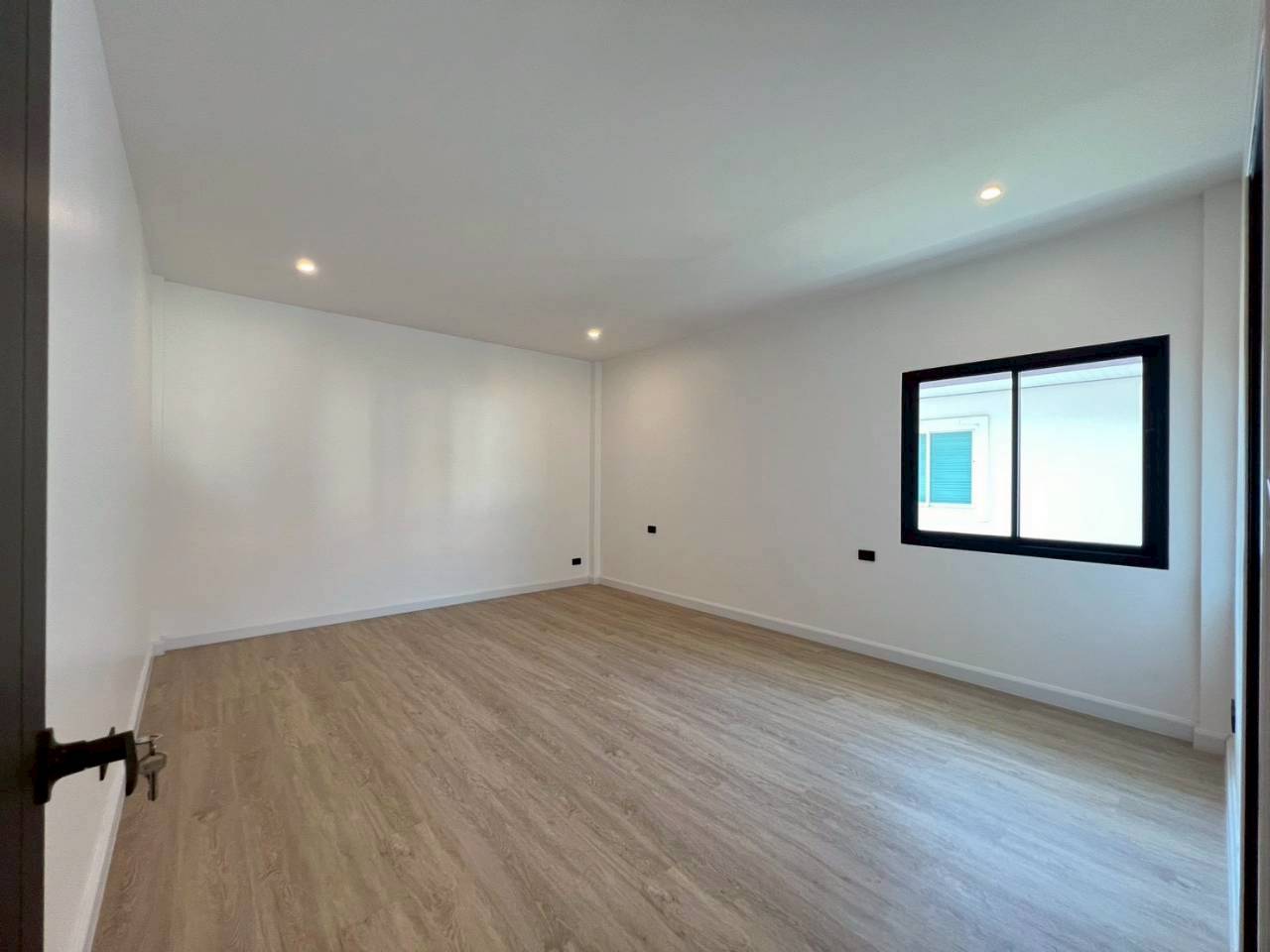 หมู่บ้านพนาสนธิ์ เทพอนุสรณ์ WR-04447 8