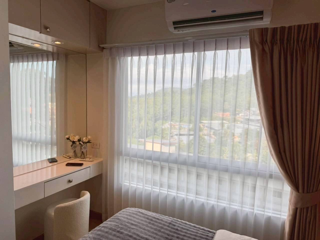 The Scene Condo WR-04454 7