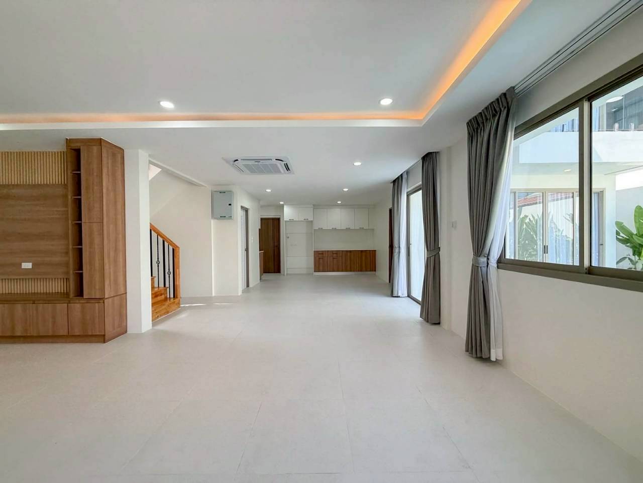 Land and House สีวลี WR-03332 6