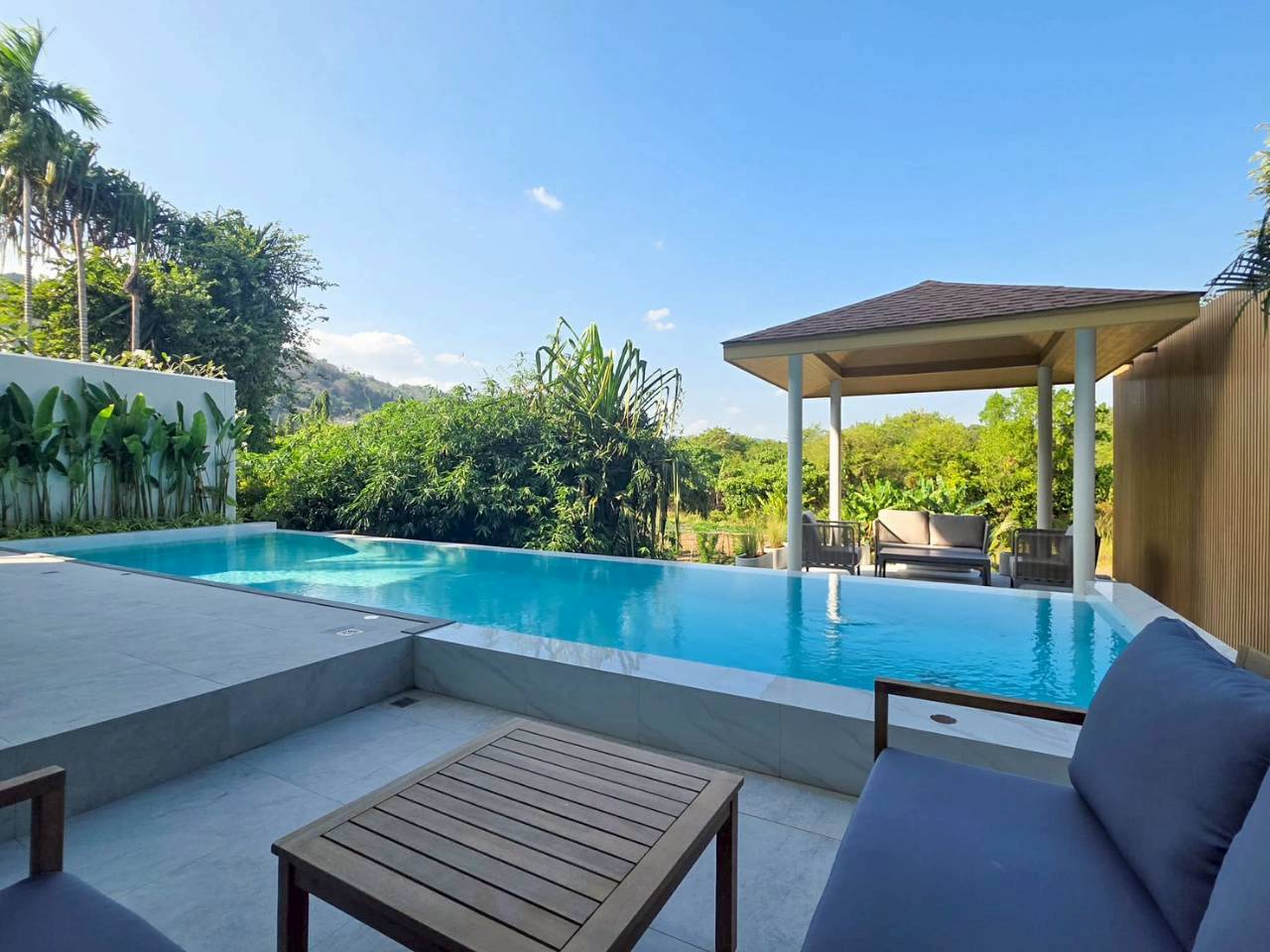 Pool Villa in Chalong WR-04458 12