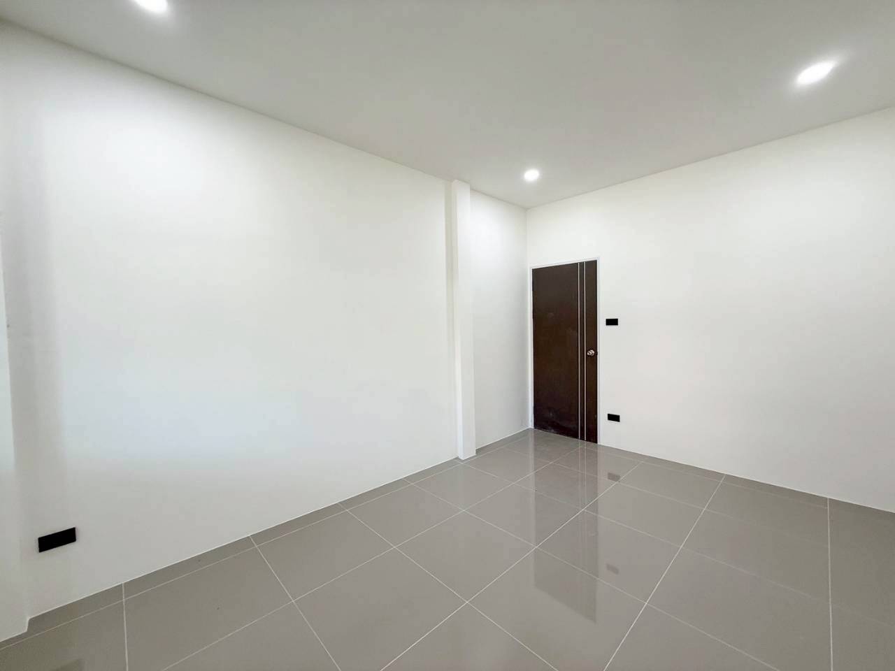 หมู่บ้านธารทอง 5 WR-04462 4