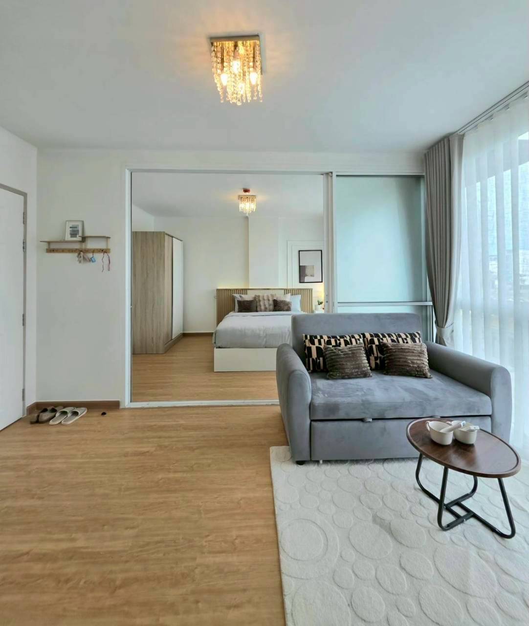 The Wide Condo WR-04468 2