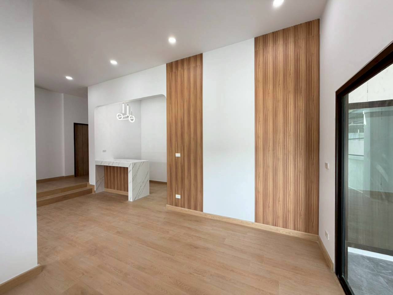 Land and House ปาริชาต WR-04474 5