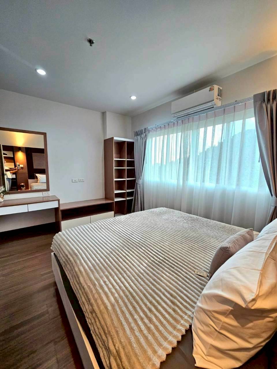 Phanason The Green Place Condominium WR-04478 6