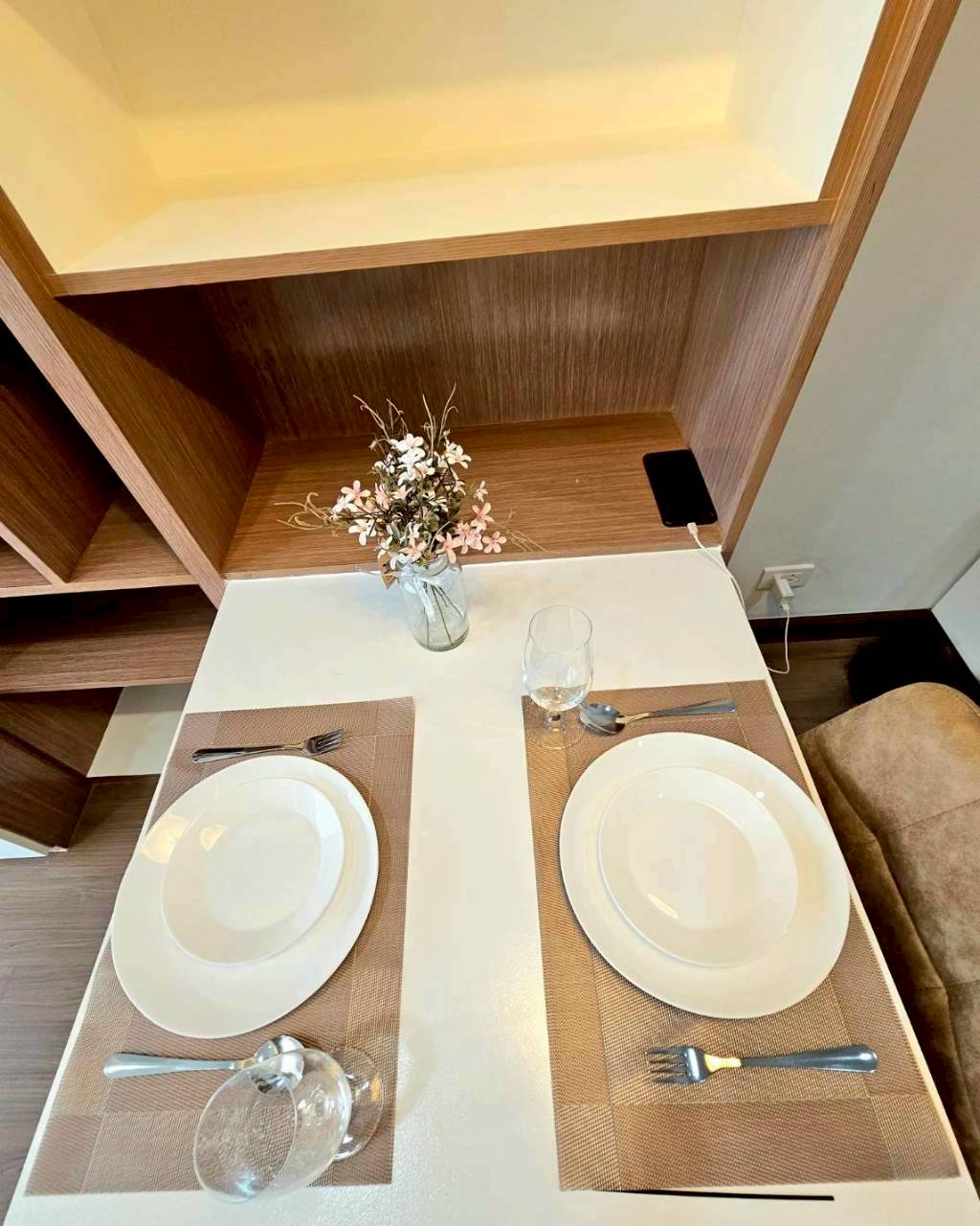 Phanason The Green Place Condominium WR-04478 8