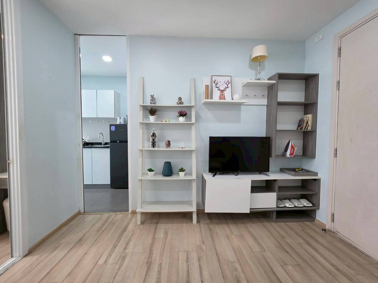 The Base Downtown WR-04488 3