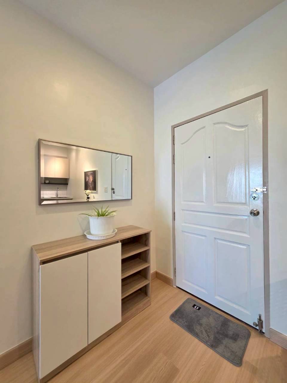 Phanason The Green Place Condominium WR-04509 8