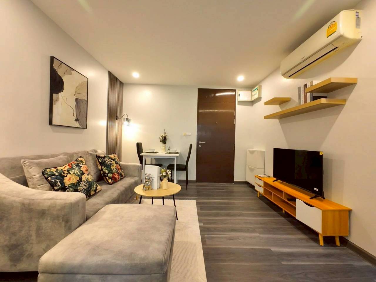 Centrio Condominium WR-04521 2