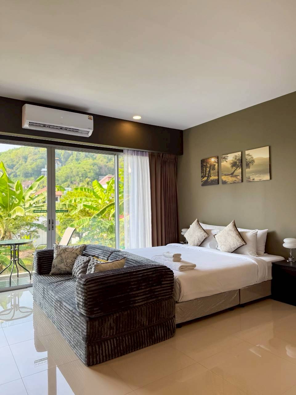 Chic Condominium WR-04538 6