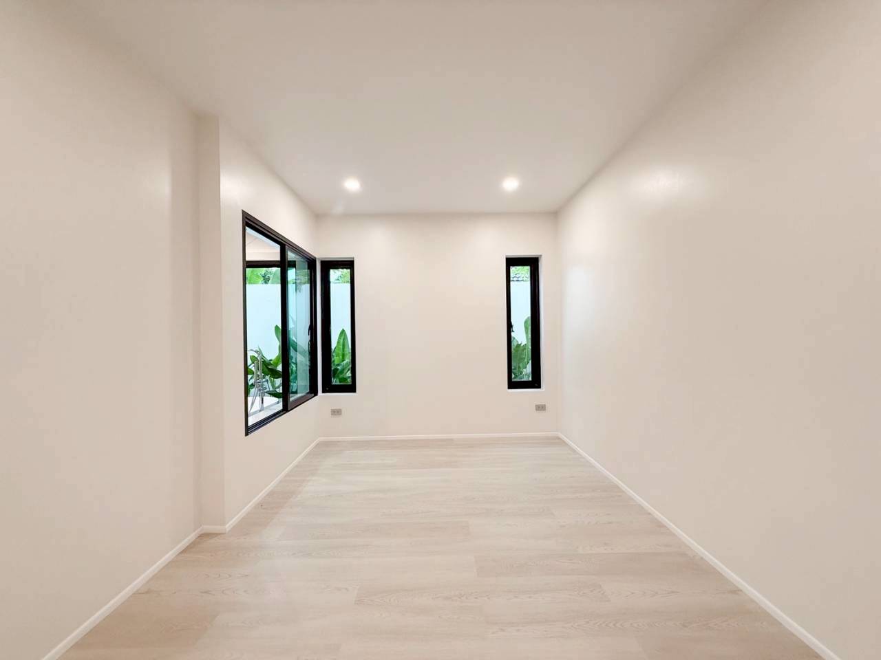 หมู่บ้านเนรมิตร 5 WR-04541 4