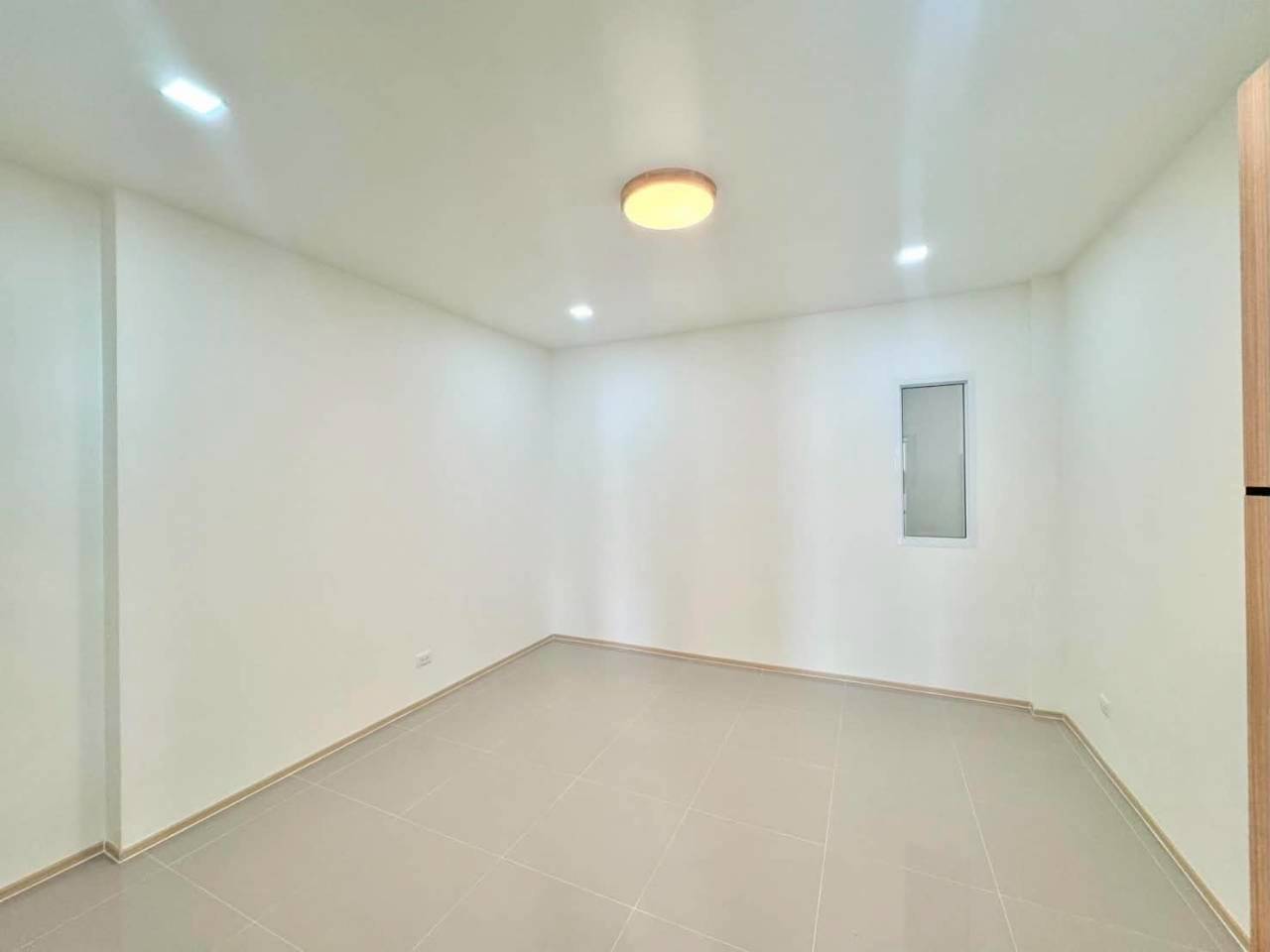 หมู่บ้านดุสิตบุรี WR-04549 4