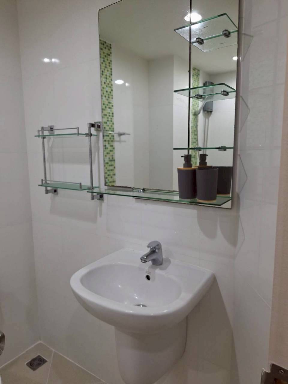 Plus 2 Condominium WR-04552 12