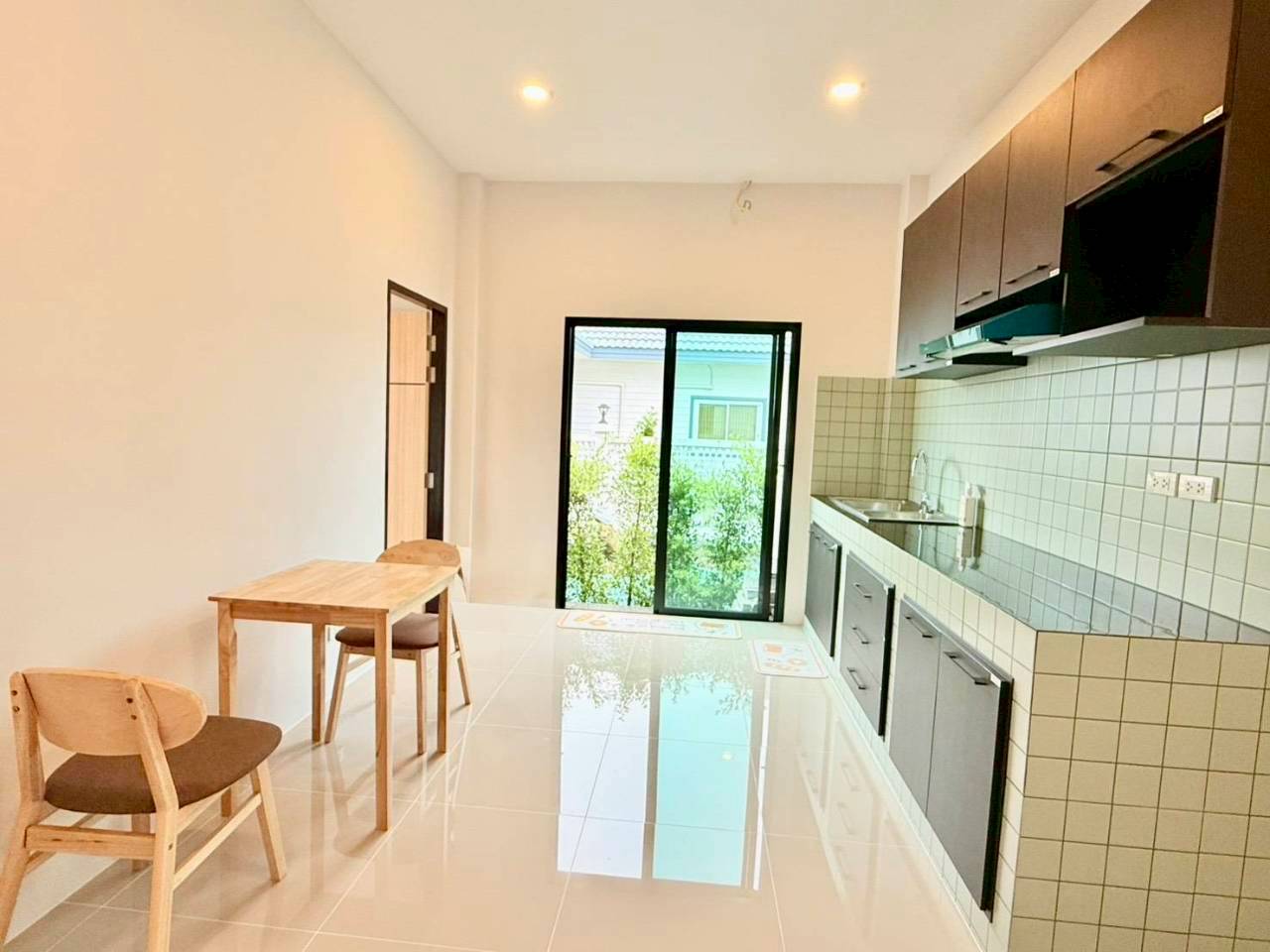 หมู่บ้านเคที นาบอน WR-04555 8