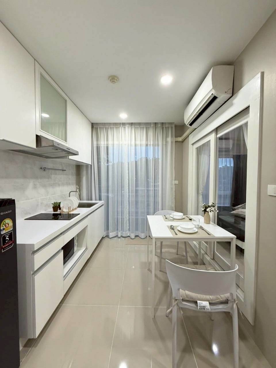 The Scene Condo WR-04565 10