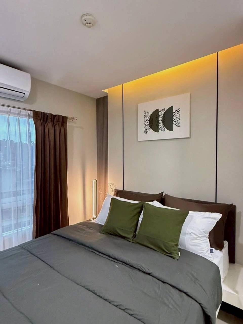 The Scene Condo WR-04565 4