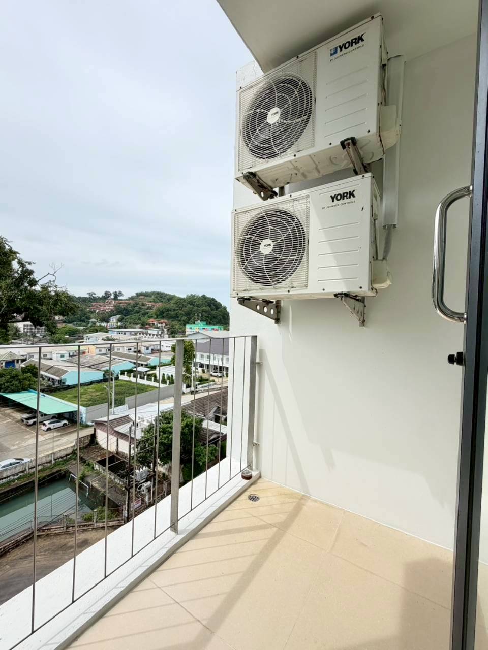 The Square Condominium WR-04579 11