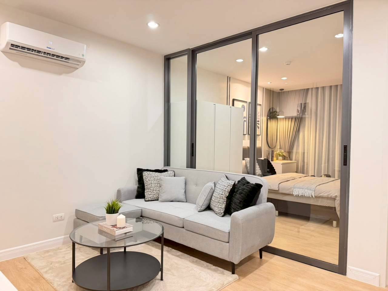 The Square Condominium WR-04579 2
