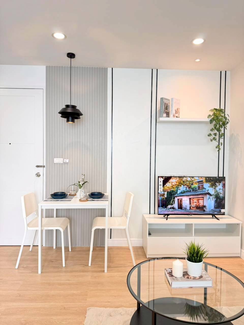 The Square Condominium WR-04579 3