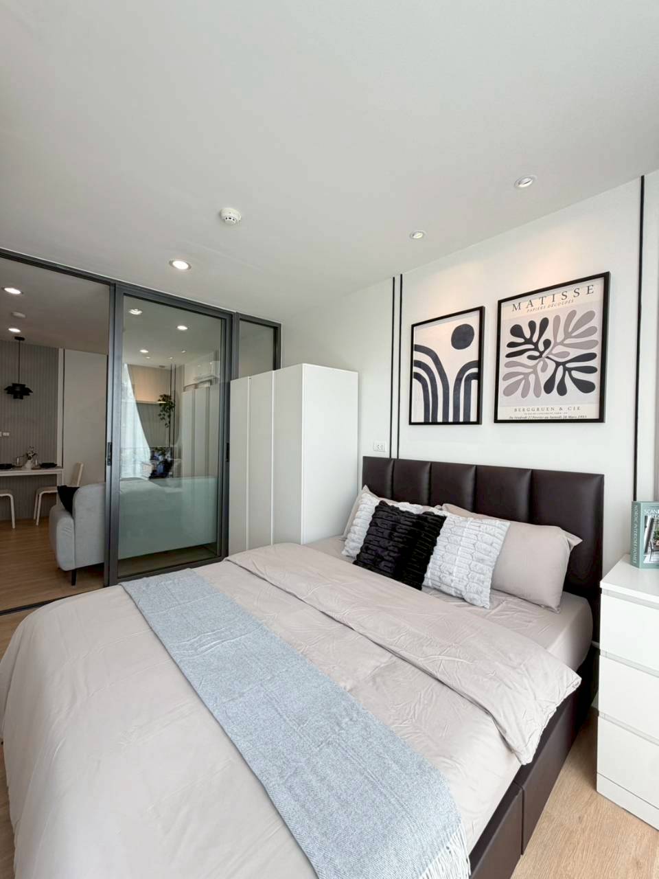 The Square Condominium WR-04579 6