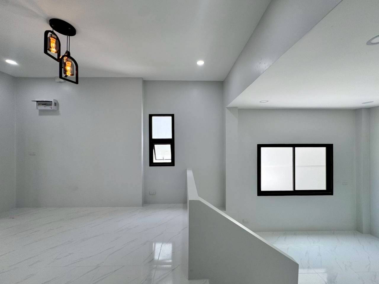 หมู่บ้านศรีสุชาติแกรนด์วิว 2 WR-04589 3
