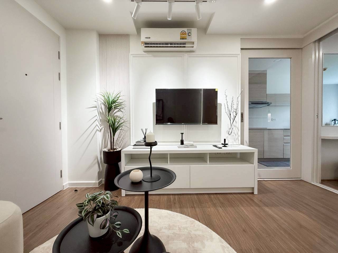 The Future Condo WR-04600 3