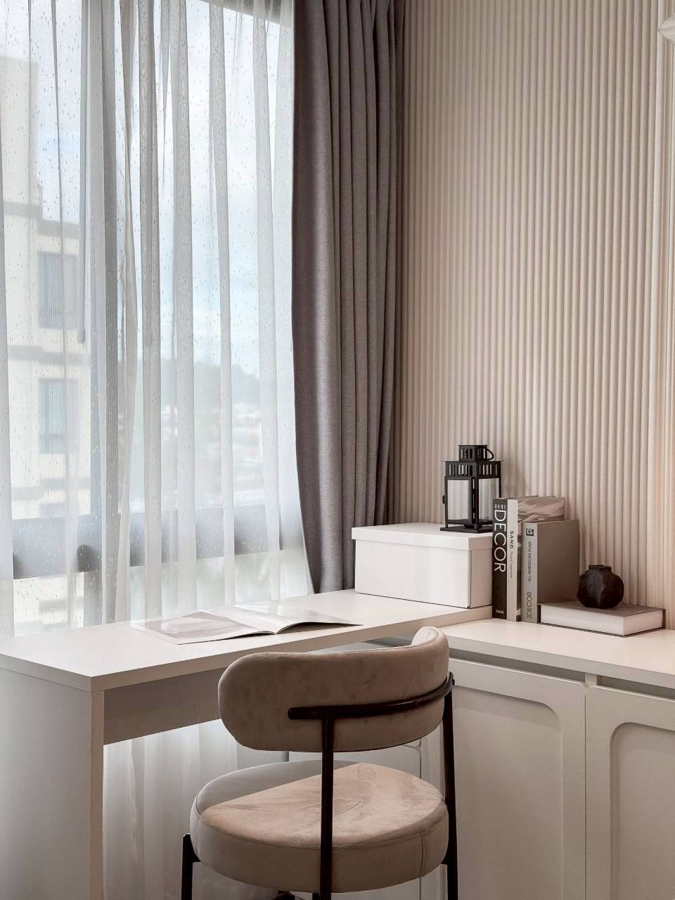 The Future Condo WR-04600 8