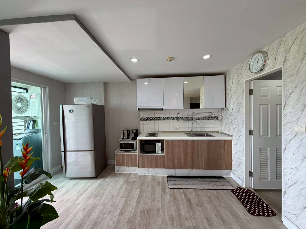 Plus 2 Condominium WR-04613 6