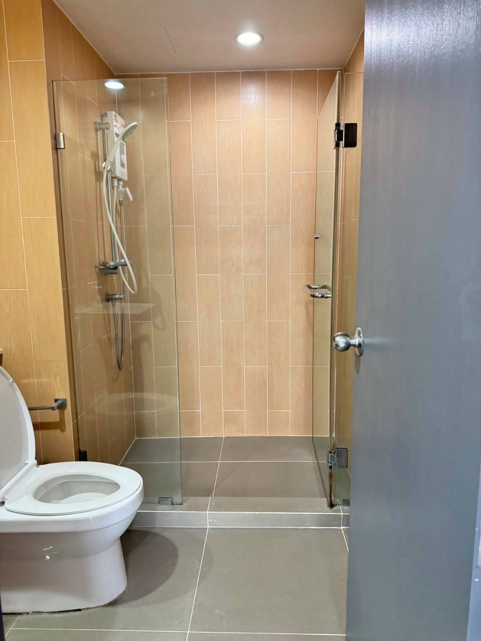 Centrio Condominium WR-04620 10