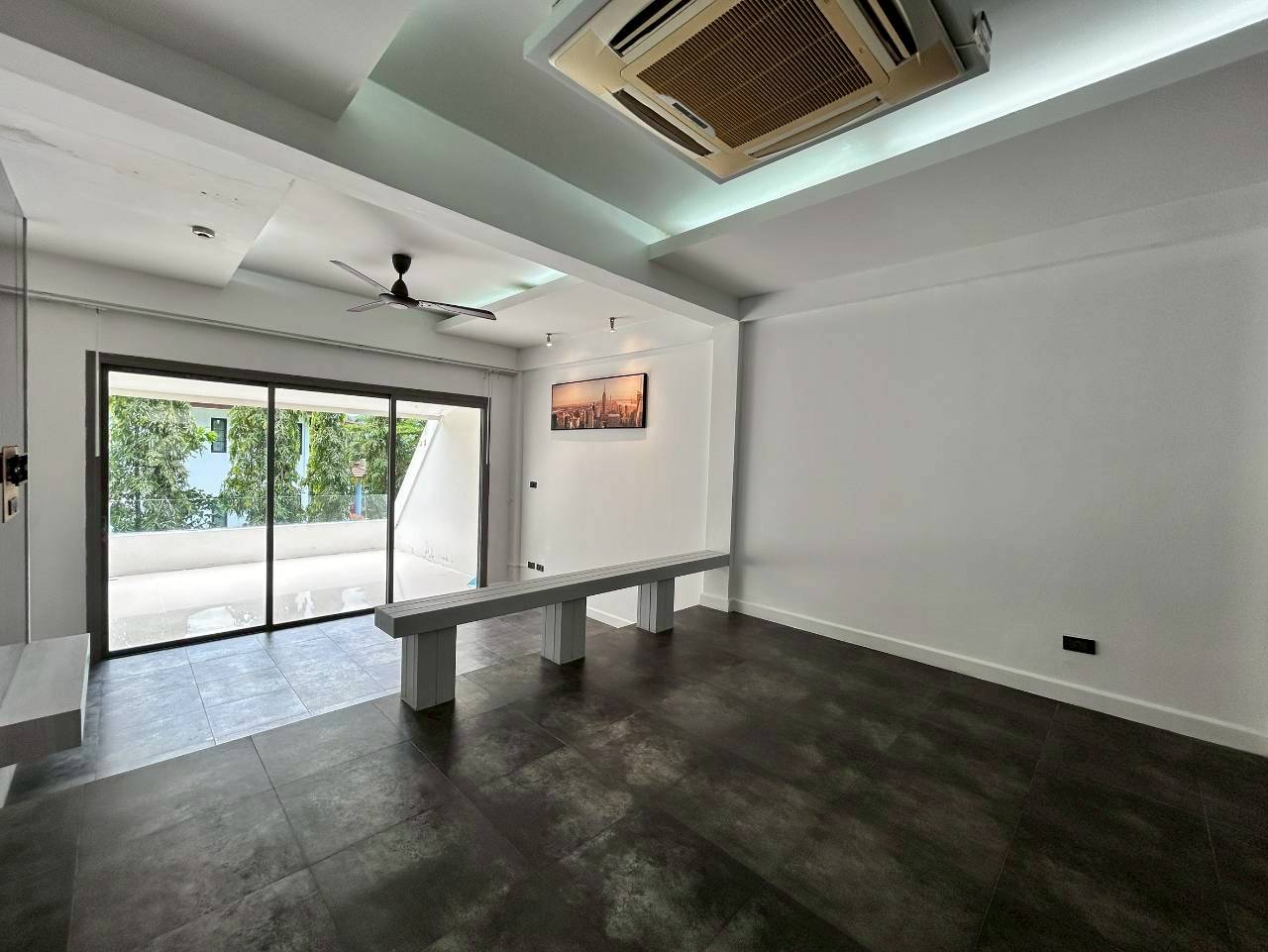 Green Golf Condominium WR-04627 4