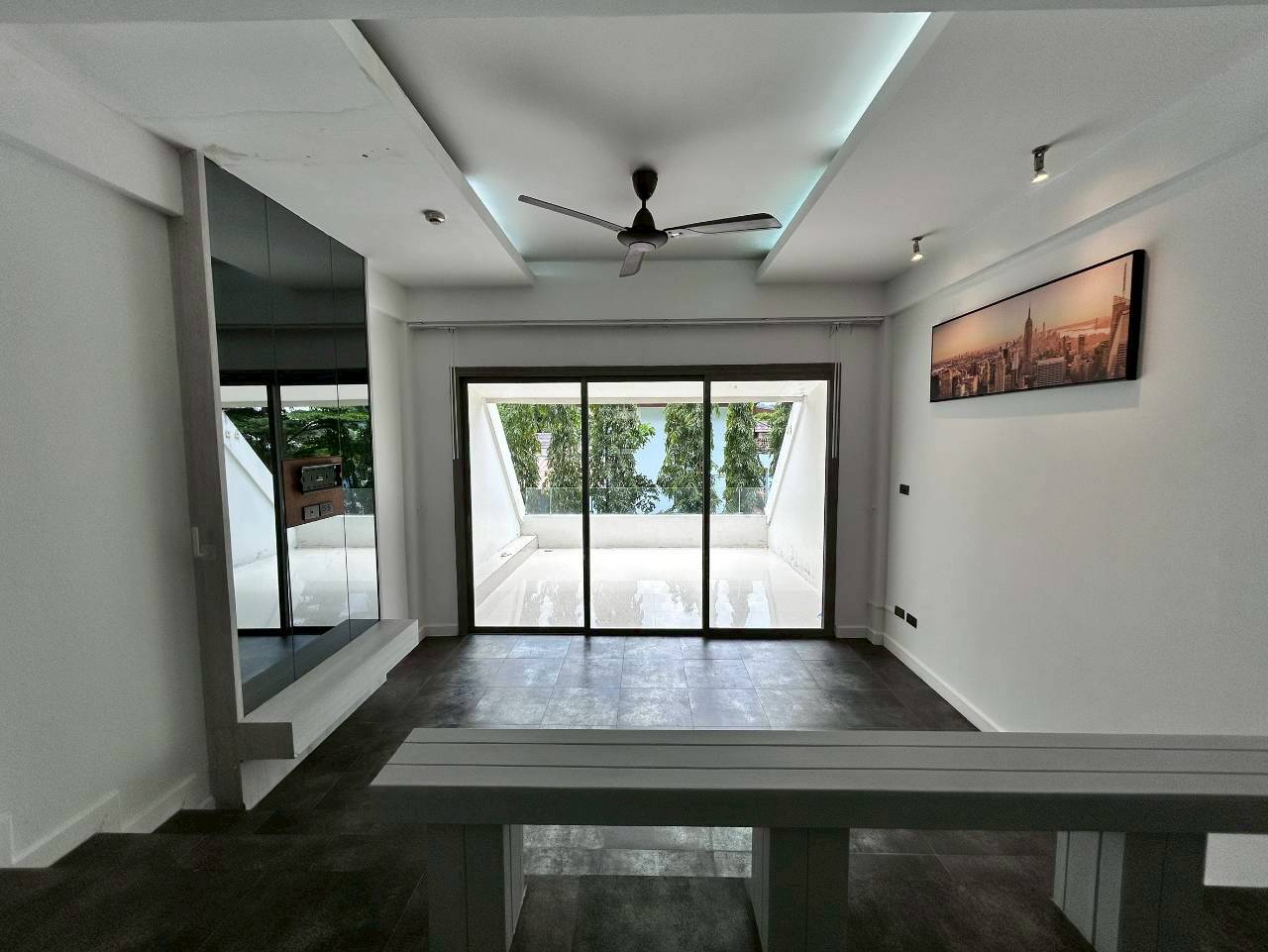 Green Golf Condominium WR-04627 7