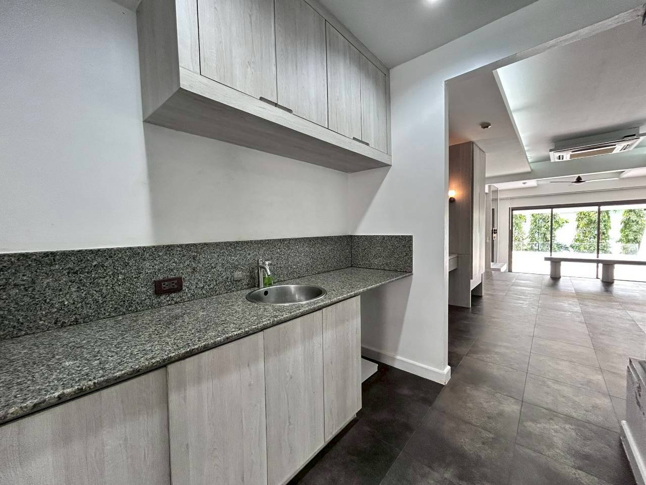 Green Golf Condominium WR-04627 9